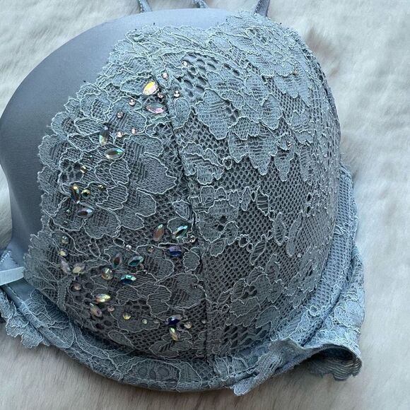 Victoria’s Secret Dream Angels Push Up Rhinestone Bra Light Gray size 32D - Picture 9 of 9